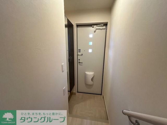玄関　お問合せはタウンハウジングまで！※現地待合わせ相談可能