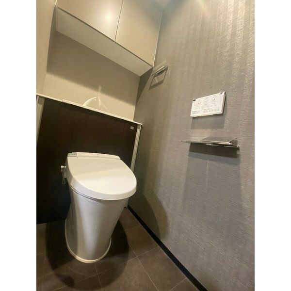 プレサンスロジェ名古屋駅NORTH FRONTのトイレ写真
