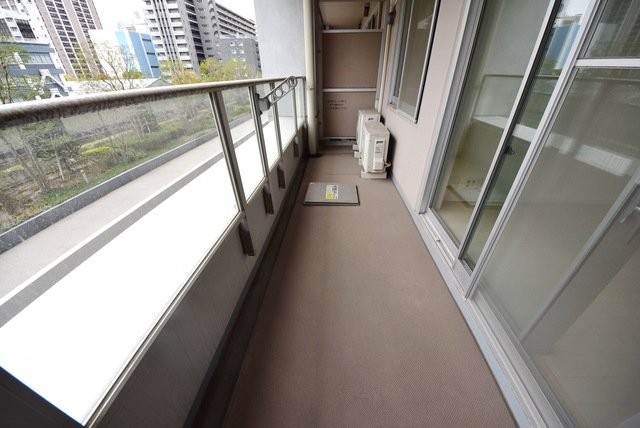 バルコニー　※別部屋の参考写真です。