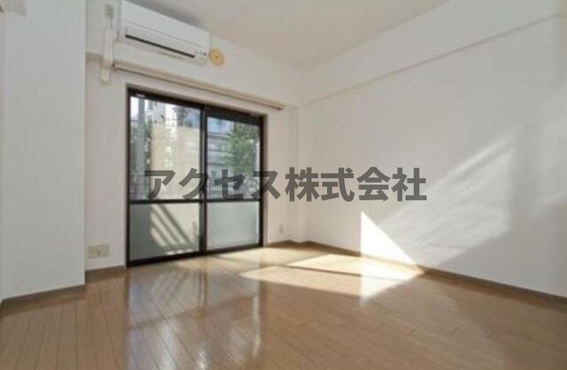 居室・リビング　※同建物別室、参考写真