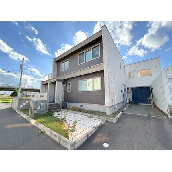 東雁来10条4丁目15-17の外観写真