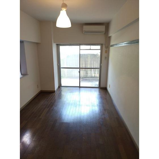 居室・リビング　別部屋参考写真