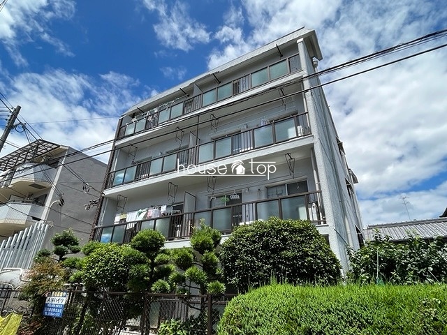 建物外観　築年数の割には綺麗ですよ♪