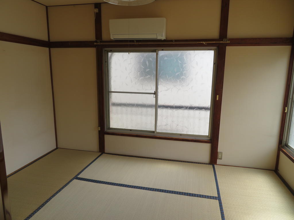 東京メトロ南北線 志茂駅 徒歩13分 2階建 築51年の居間写真