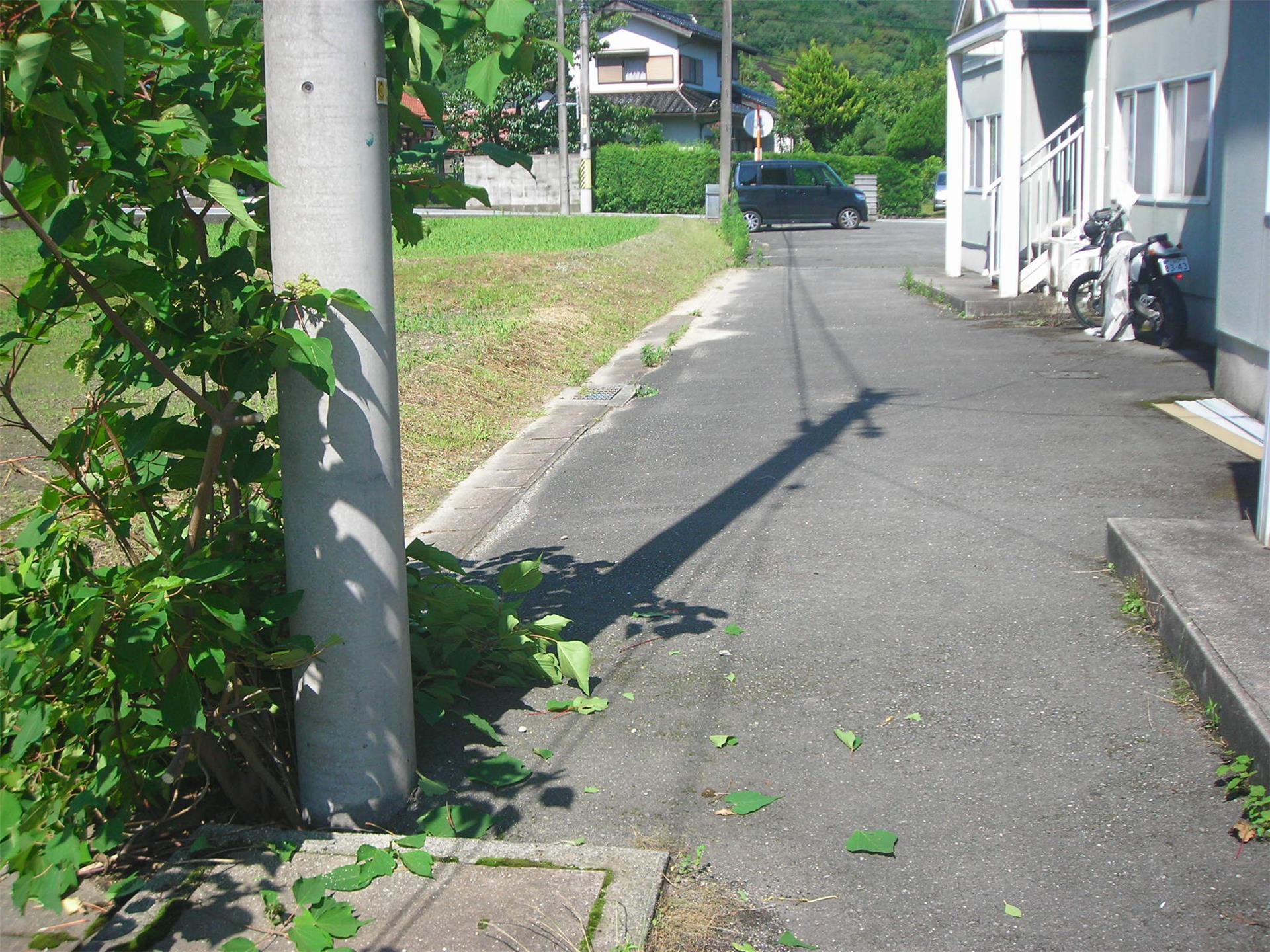 【フレグランス山田の駐車場】