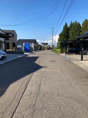 その他　前面道路（その他）まで0m