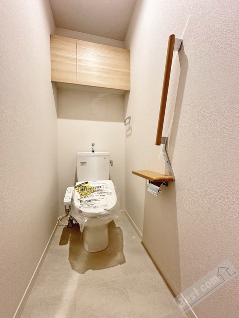 【泉大津市式内町のマンションのトイレ】