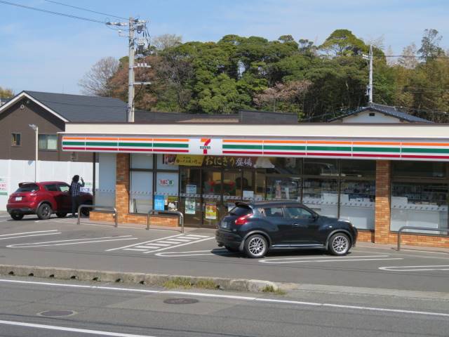 コンビニ　セブン－イレブン下関武久店（コンビニ）まで445m