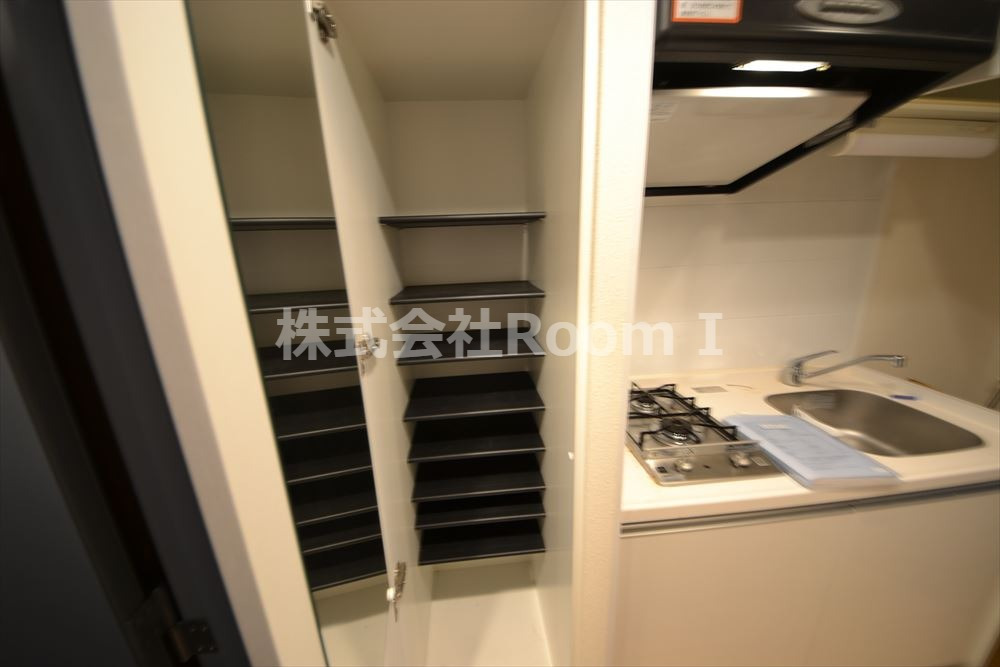 玄関　収納もある玄関です