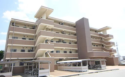 三井郡大刀洗町大字高樋のマンションの建物外観