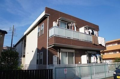 船橋市前原西のアパートの建物外観