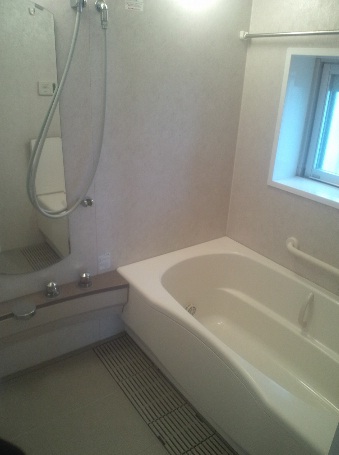 バス・シャワールーム　バスルーム