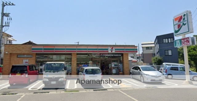 コンビニ　セブンイレブン（コンビニ）まで431m