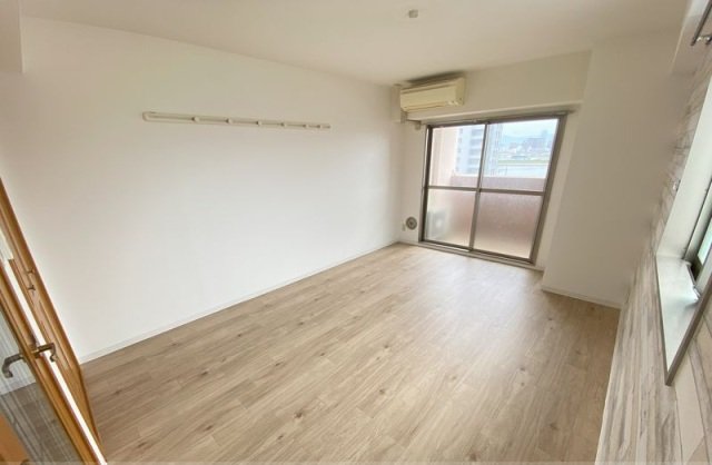 居室・リビング　同物件別号室の写真です。