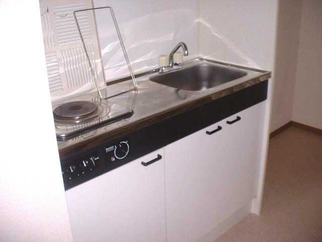 キッチン　まな板を置くスペースもあり♪