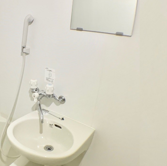 洗面設備　同タイプ部屋の写真となり設備等は現況と異なる場合があります。
