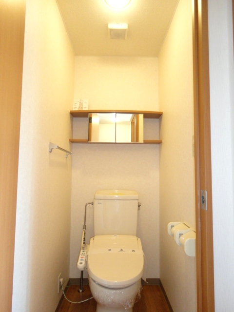 トイレ　シンプルで使いやすいトイレです
