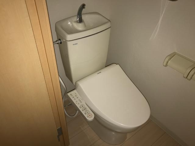 トイレ　シャワー付トイレ