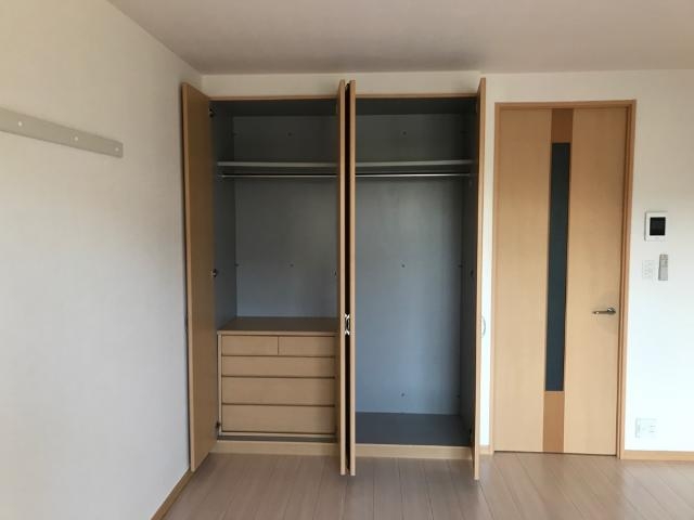 収納　クローゼット