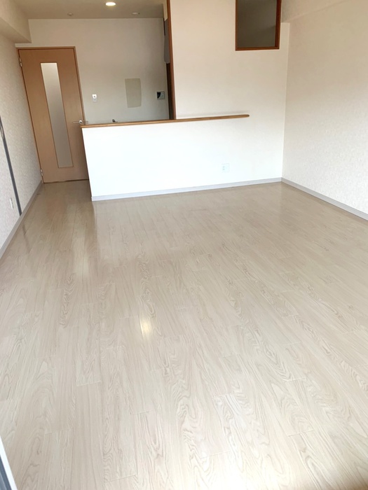 居室・リビング　※同タイプ他号室の写真です