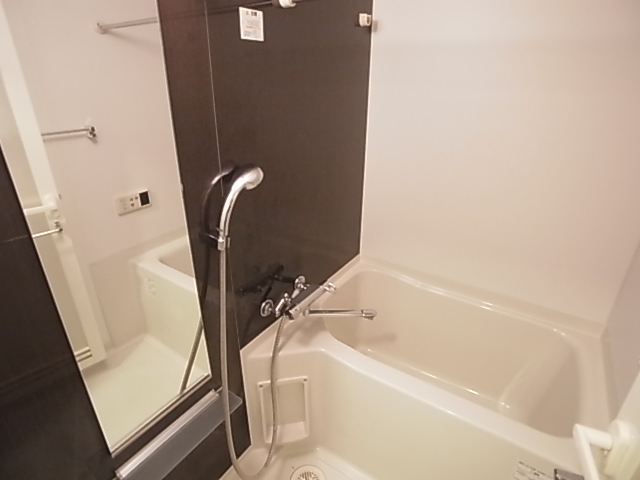 バス・シャワールーム　浴室暖房乾燥機付き