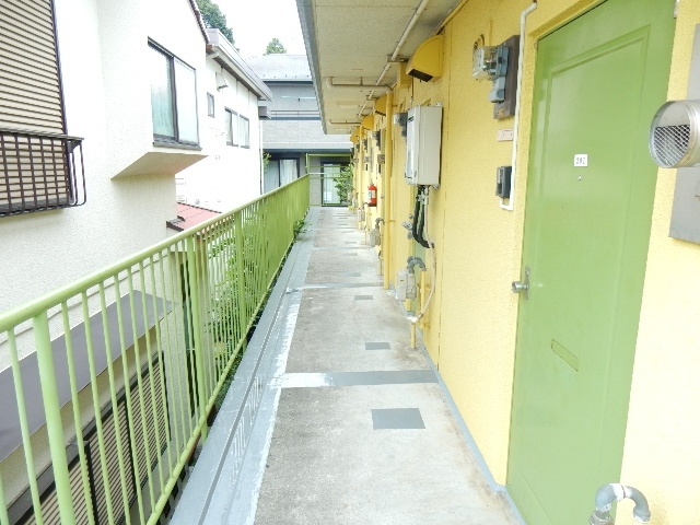 エントランス　共用廊下