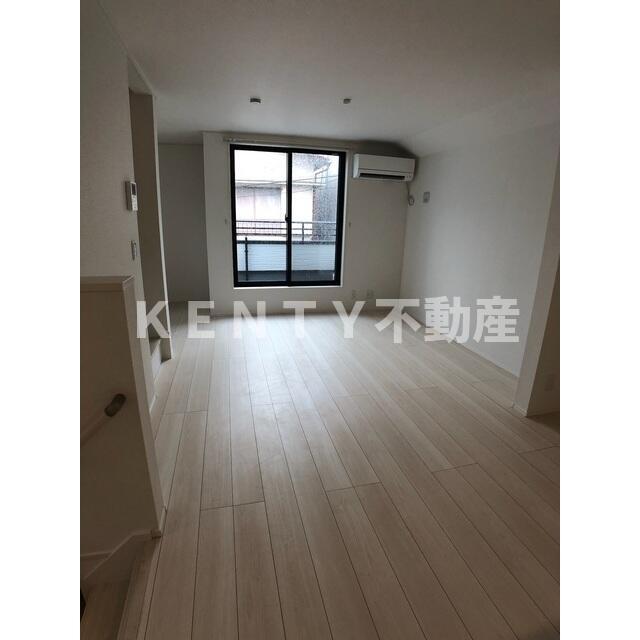 居室・リビング　使いやすい居間です