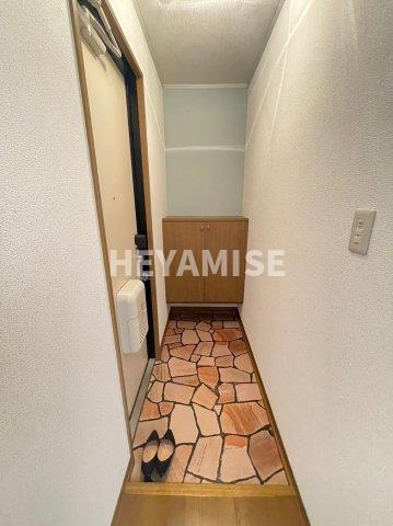 玄関　※同物件別間取りの写真です