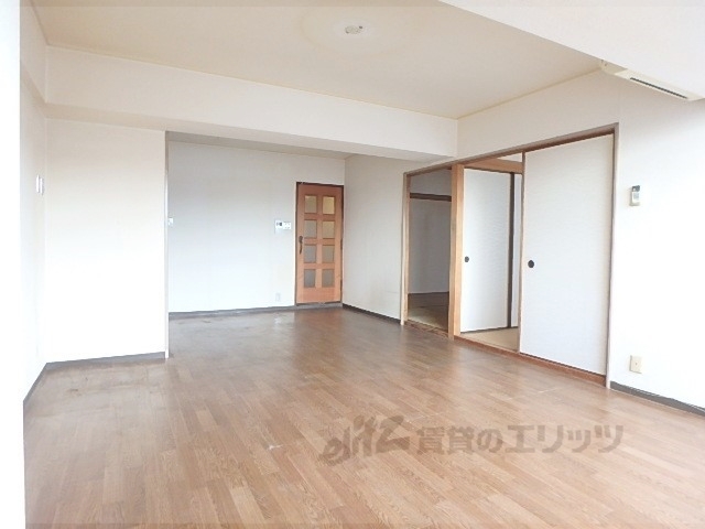 居室・リビング　リビング