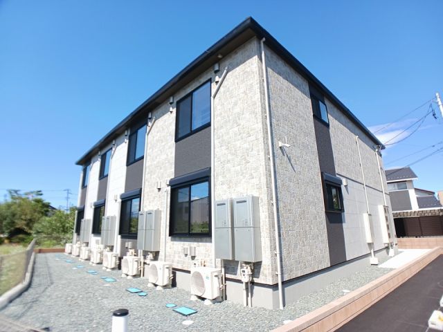 ルポメゾンの建物外観