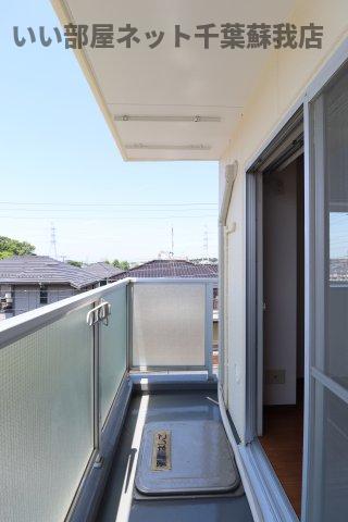 バルコニー　洗濯物もよく乾きそうな、陽当たり良好なバルコニーです！