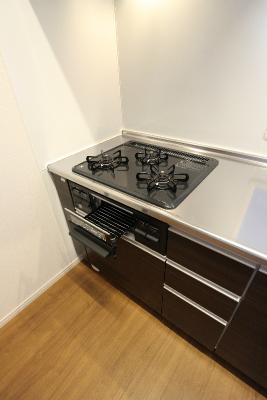 その他設備　シンクも作業スペースも広めです。