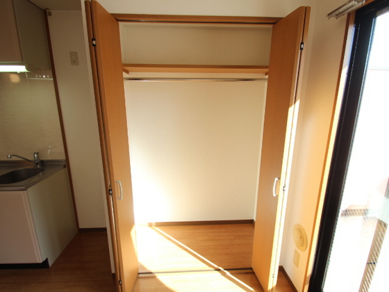 収納　※別部屋の写真です