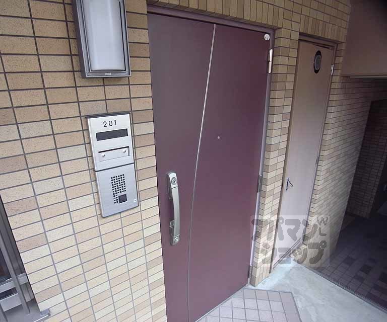 その他設備　玄関ドアです。