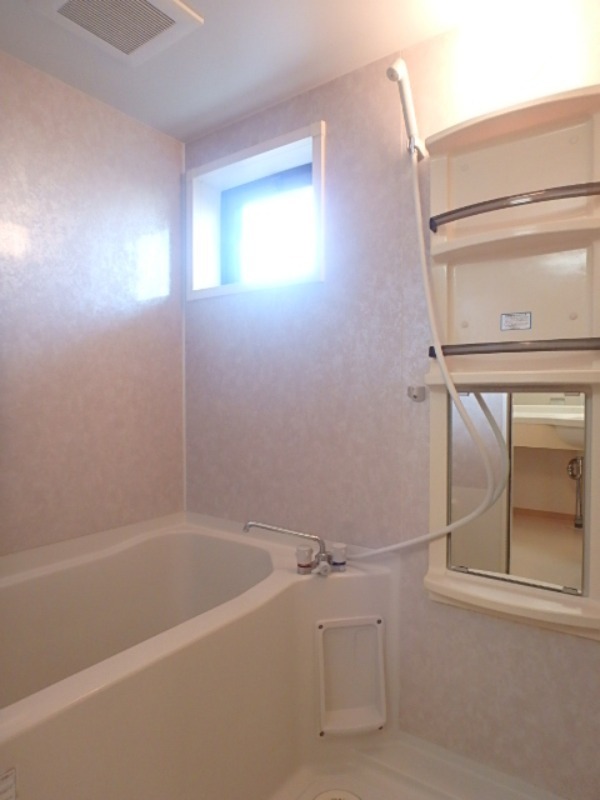 バス・シャワールーム　図面と現状に相違がある場合には現状を優先