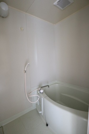 バス・シャワールーム　※他号室の写真です