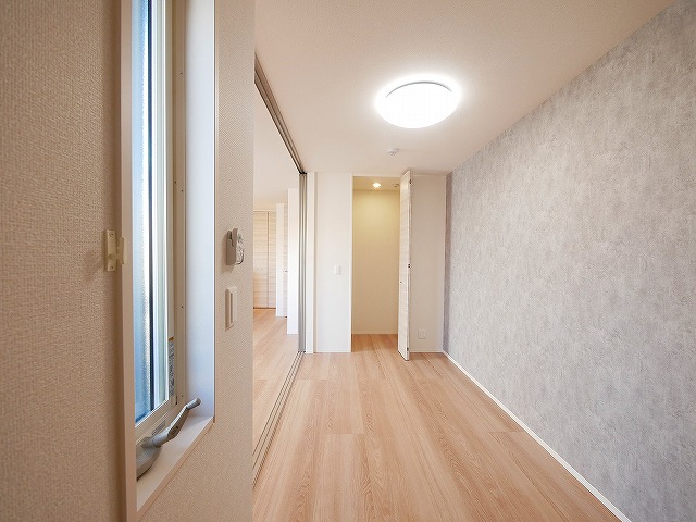 その他部屋・スペース　落ち着いて過ごせるお部屋なので、寝室にいかがでしょうか