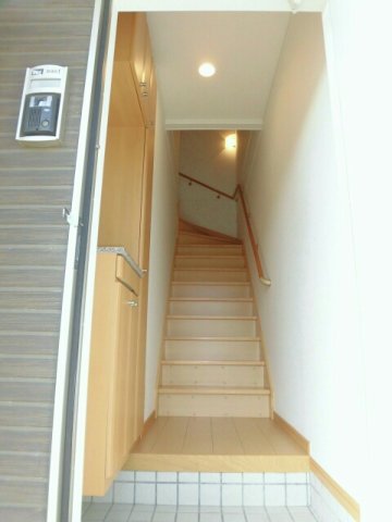 玄関　明るい玄関です