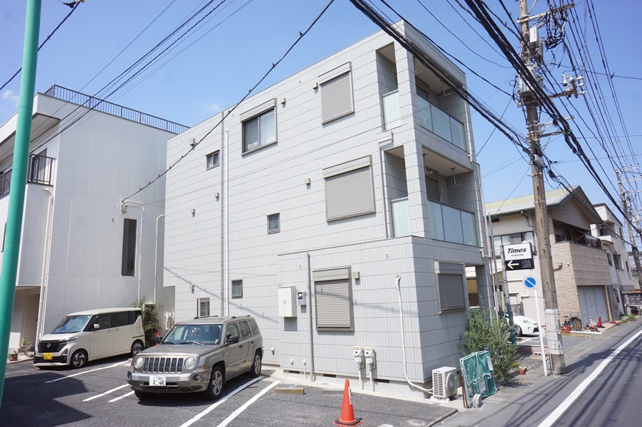 建物外観　材木座海岸まで徒歩３分！