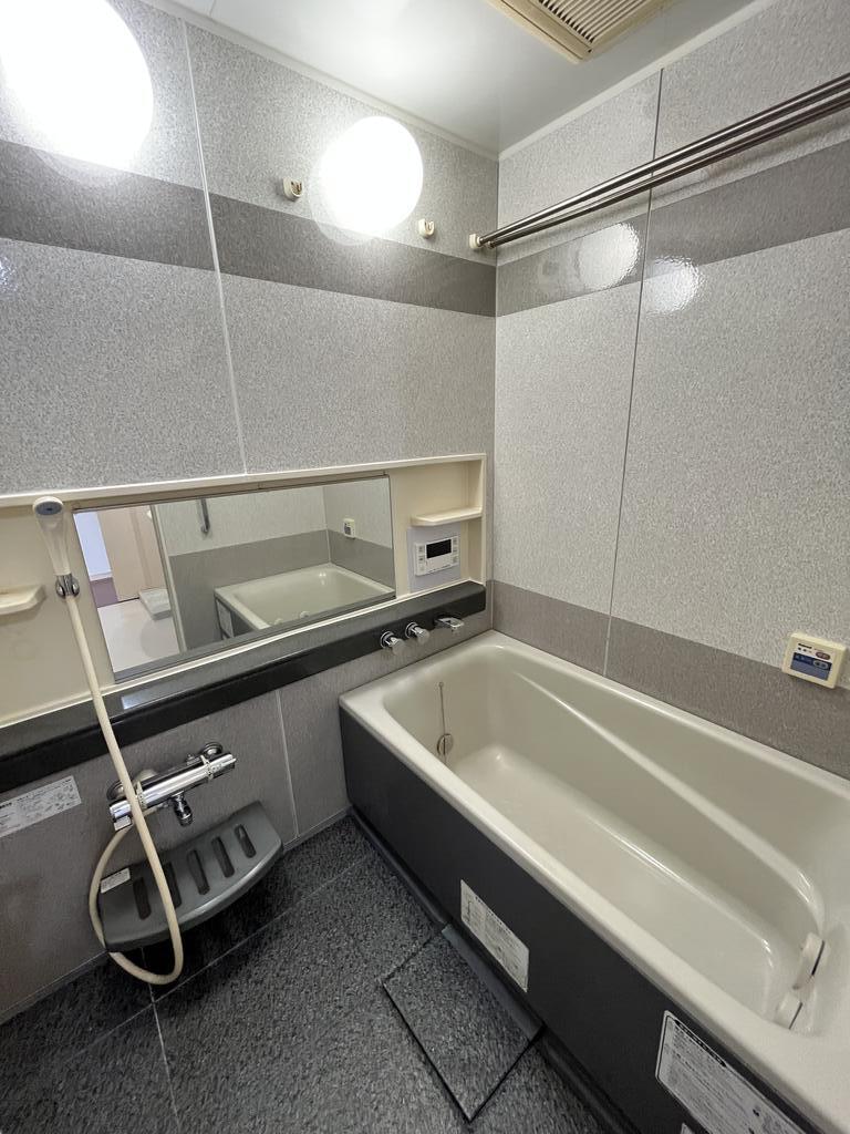バス・シャワールーム　※同建物別部屋のものを使用
