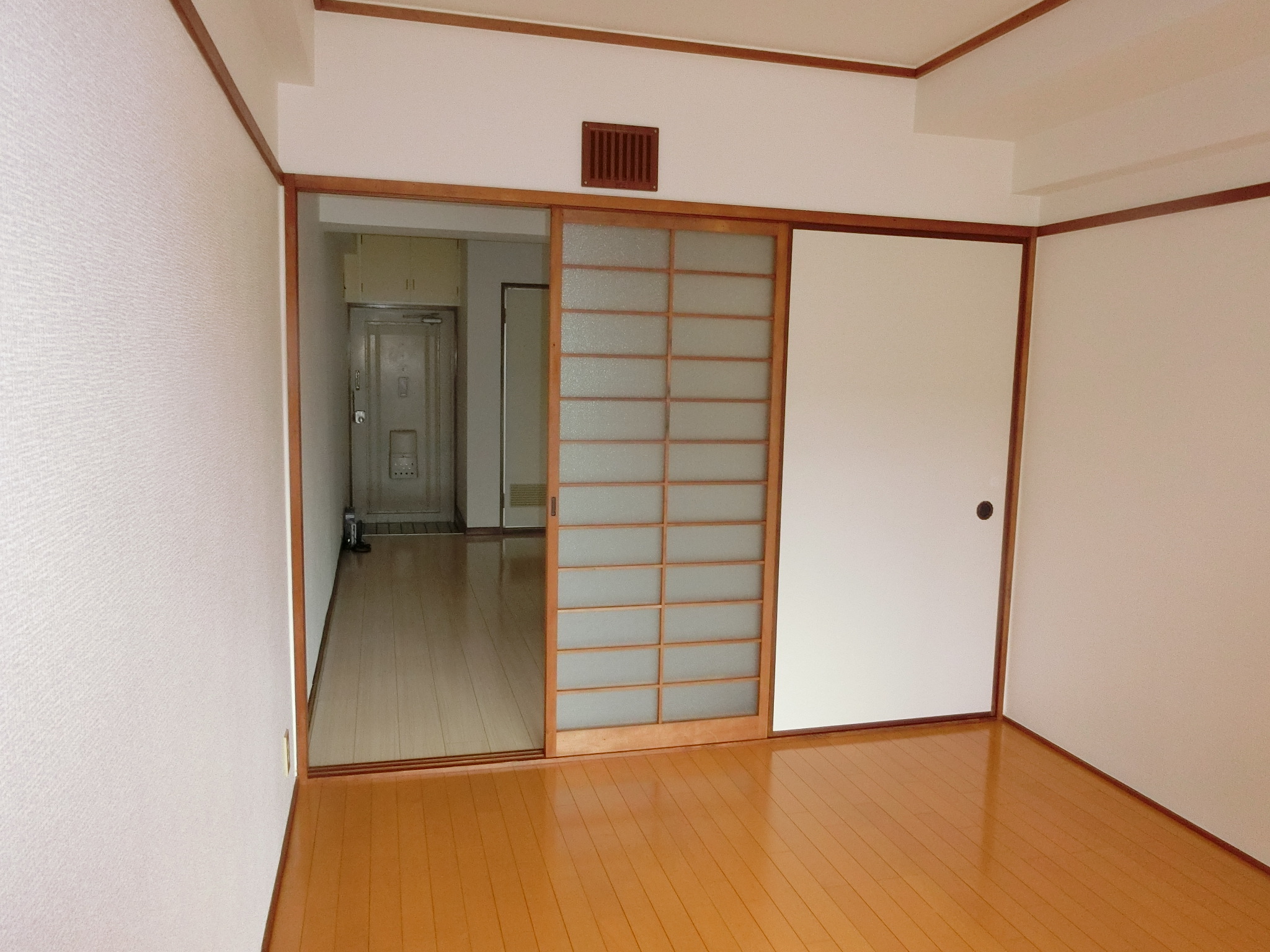 居室・リビング　※写真は以前のものです。現況を優先させていただきます。