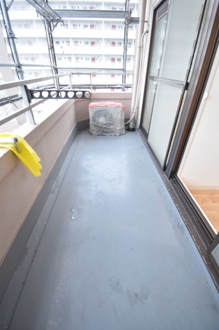 バルコニー　明るいバルコニーです