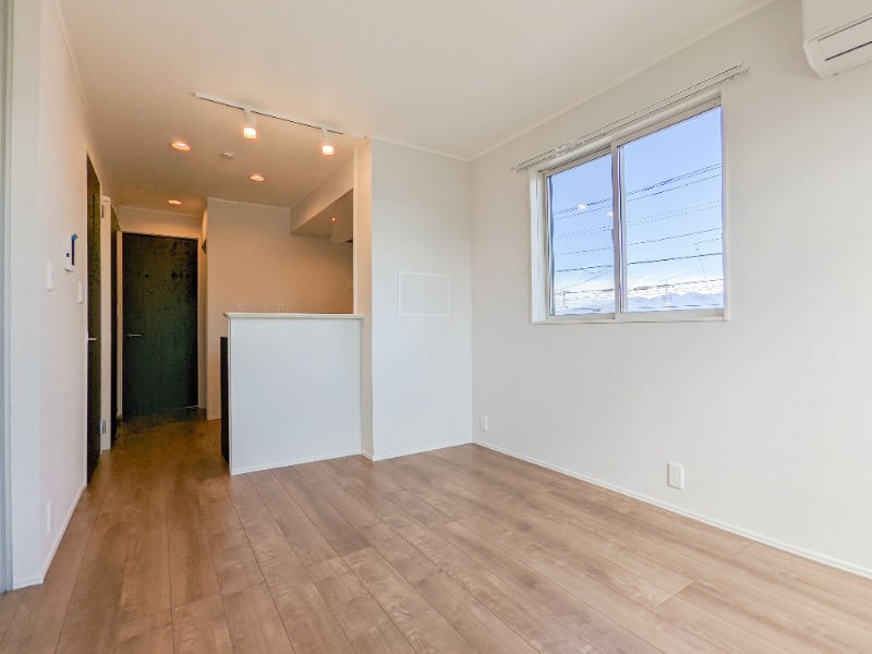 居室・リビング　図面と現状に相違がある場合には現状を優先