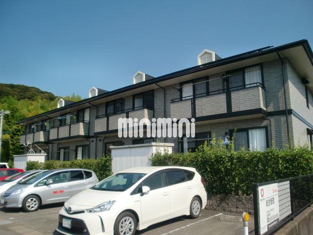 建物外観　南向きの２階建てコーポ