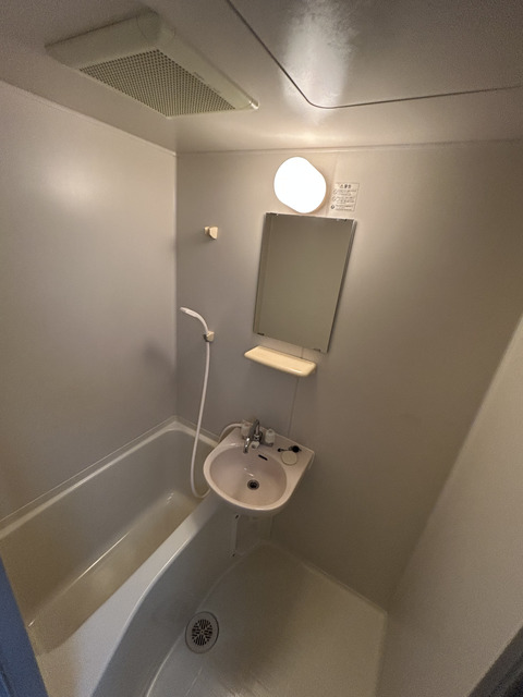 バス・シャワールーム　毎日の疲れはこちらでリフレッシュ♪