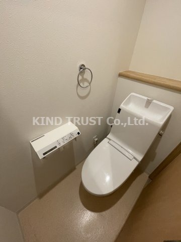 トイレ　清潔感のあるトイレです