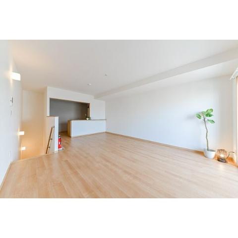 居室・リビング　室内