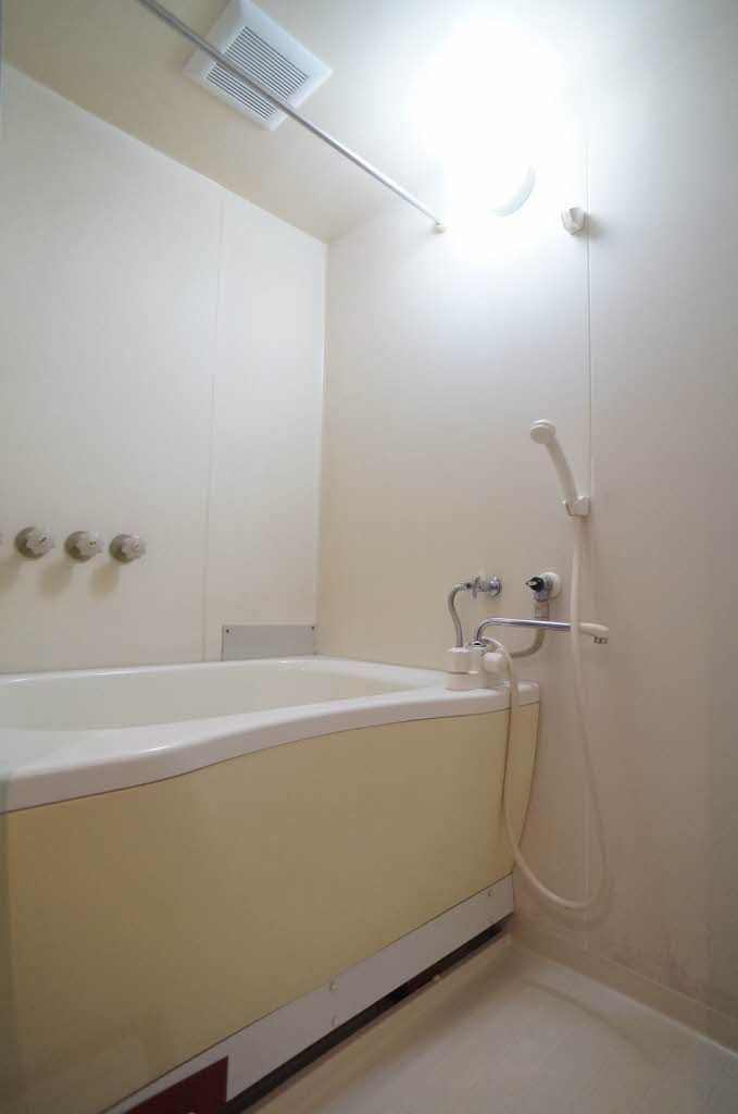 バス・シャワールーム　浴室