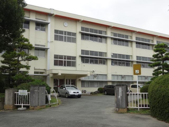 小学校　豊川市立桜木小学校（小学校）まで765m