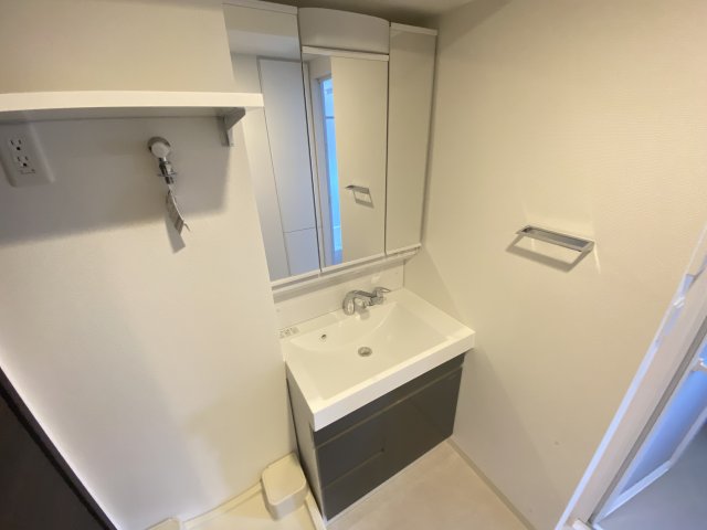 洗面設備　脱衣スペースもあります